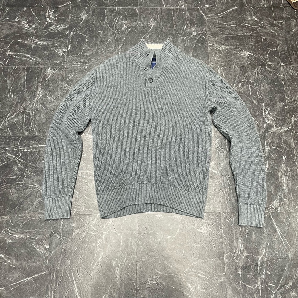 American Rag Gray Ribbed Sweater - Picture 2 of 4
